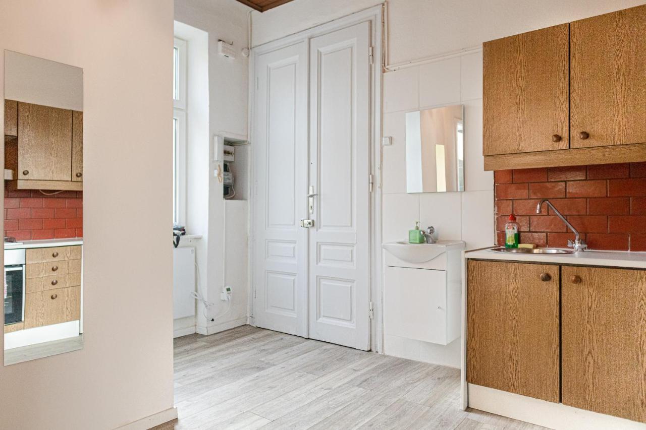 Apartament Perfectly Situated 2br Shared Apt- Ideal For Longstays *